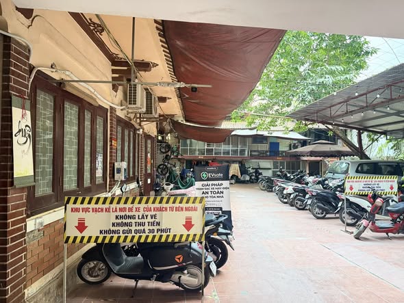 Trạm sạc EVsafe tại căn hộ Trúc Sơn 298 Kim Mã